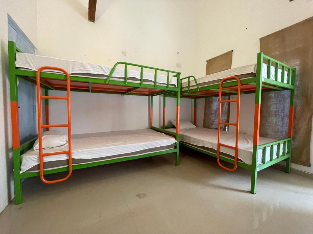 Bunk 15 Hiriketiya Ostello Dikwella Esterno foto